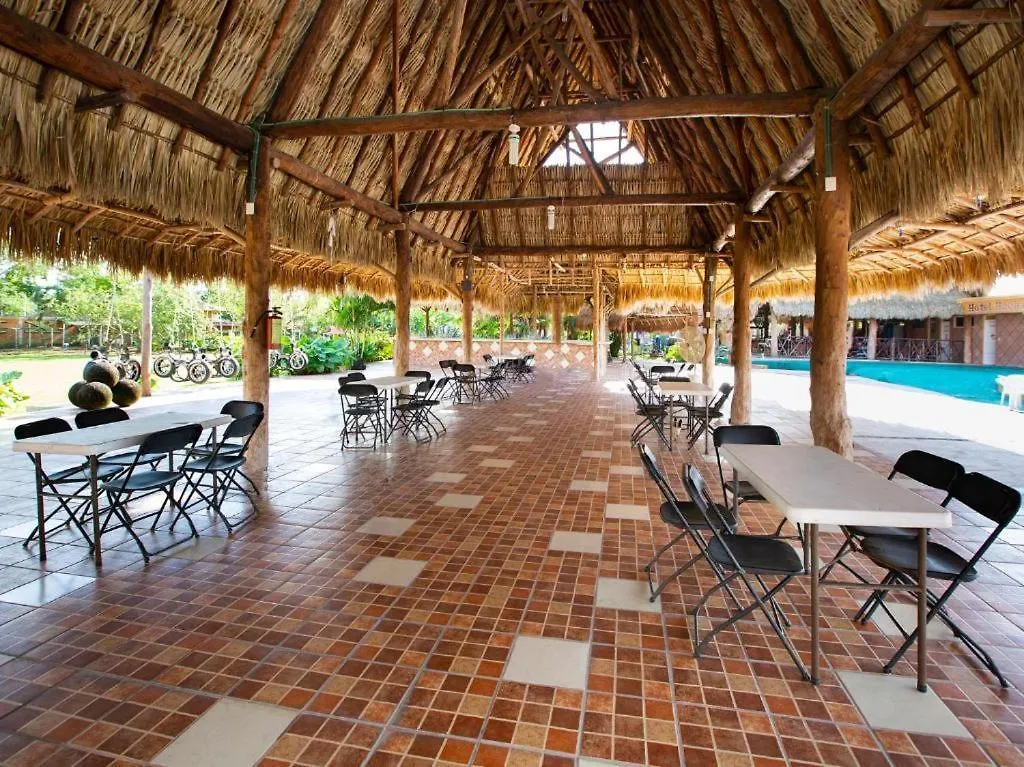 Hacienda Ixtlan Cozumel Otel 2*,